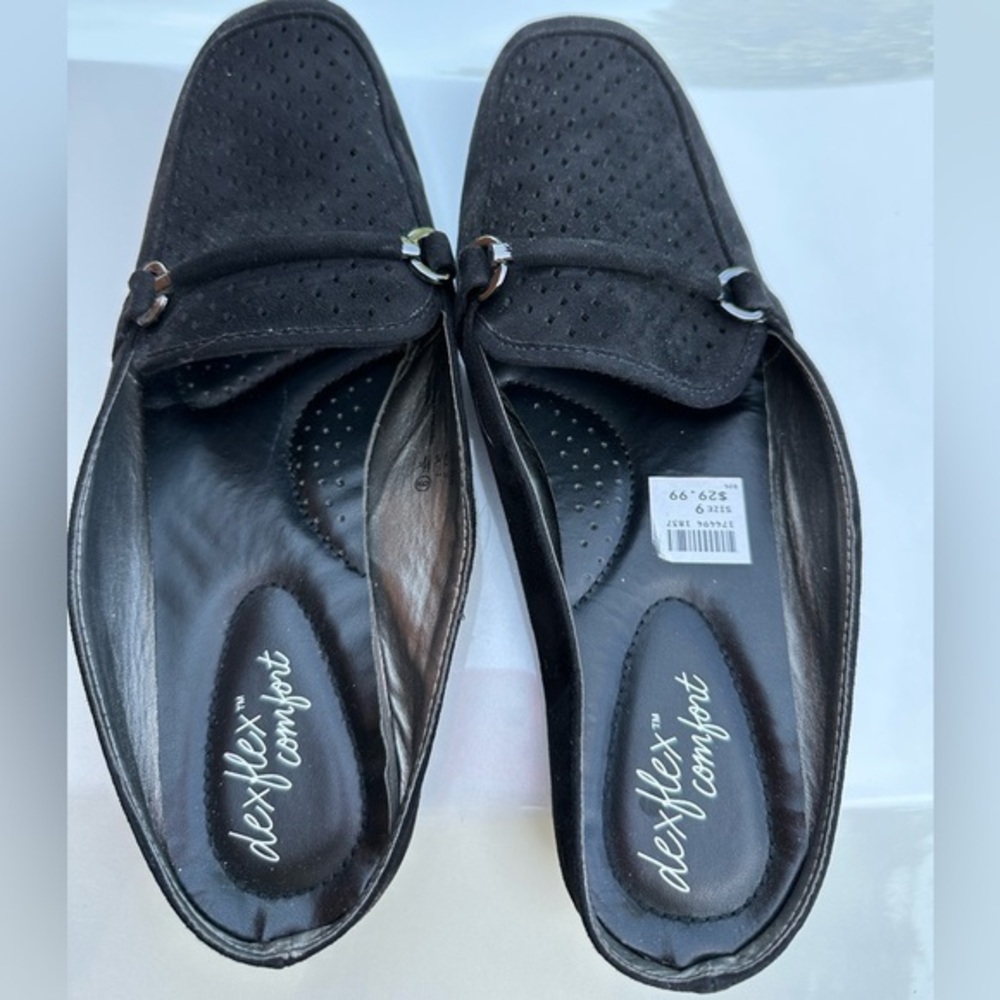 Black slip on loafers with comfy soles